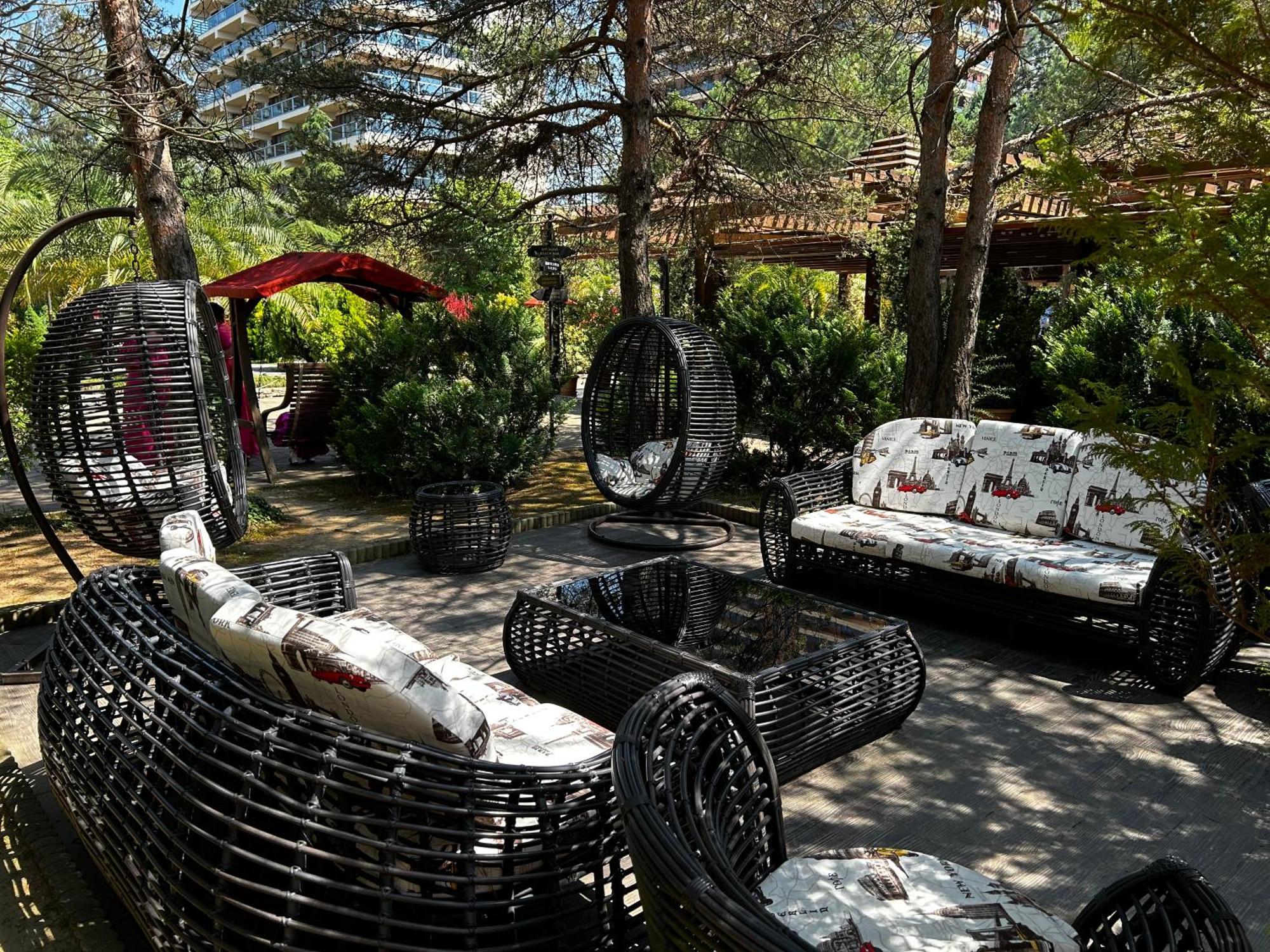 Cемейный Номер С Балконом На 4 Чел Dreamland Oasis Chakvi Exteriér fotografie